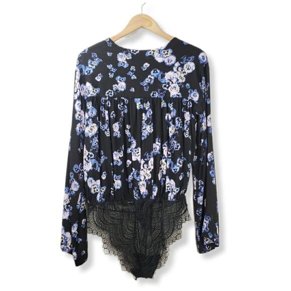 Free People Black Floral Lace Bodysuit Top M Romantic Dark Fairy Boho Whimsy NEW - Picture 11 of 13